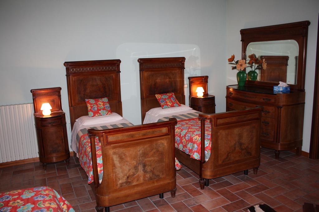 B&B La Casetta Villaromagnano Rum bild