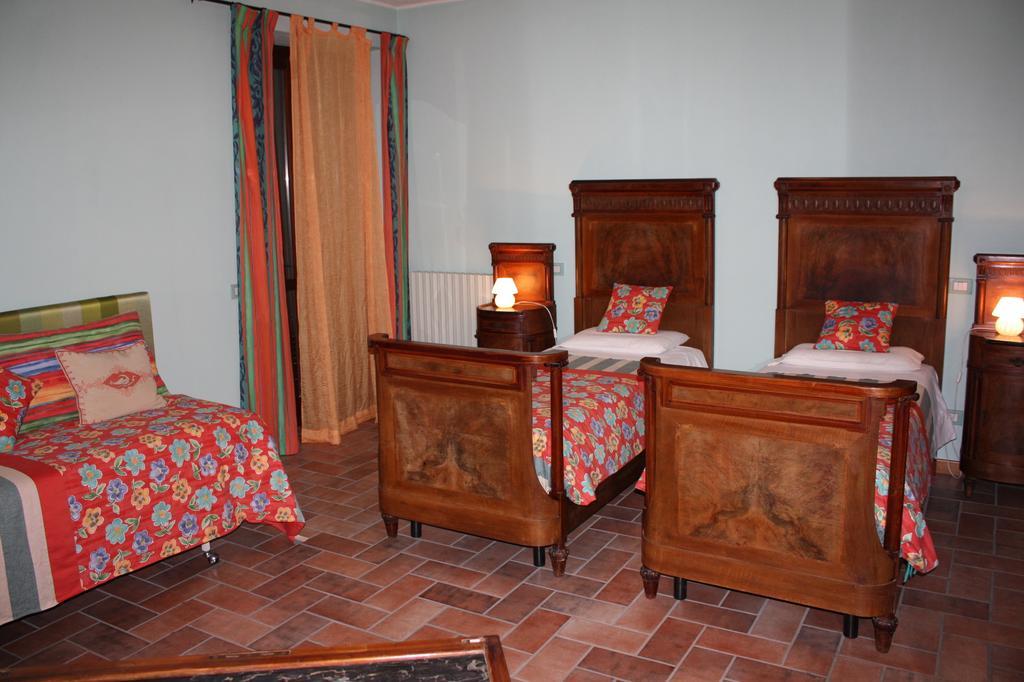 B&B La Casetta Villaromagnano Rum bild